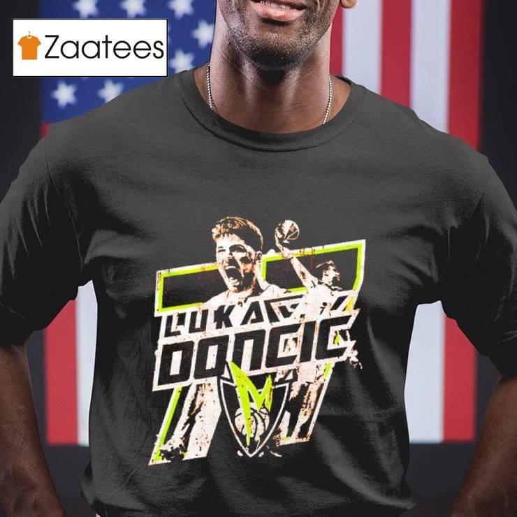 Dallas Mavericks Luka Doncic 77 Potrait Signature Shirt