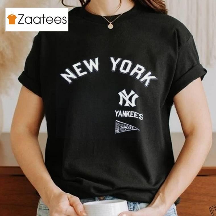 Pro Standard Women's New York Yankees Navy Boxy T Shirt